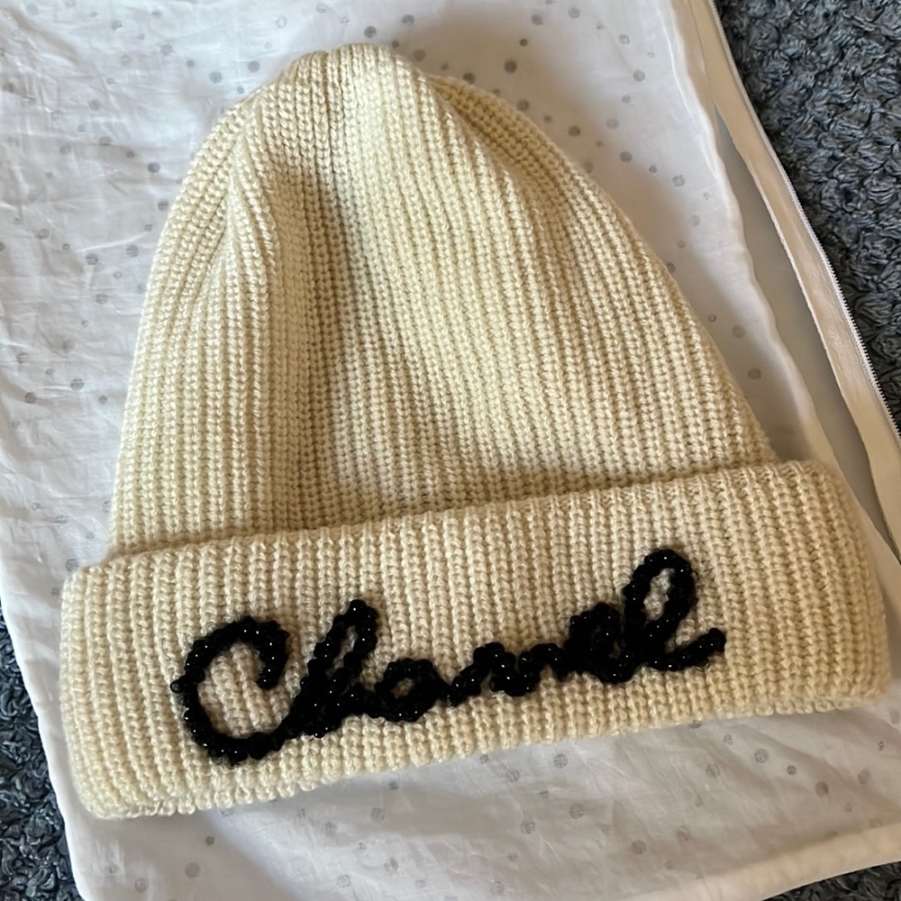 Cashmere Logo Beanie Hat Ivory